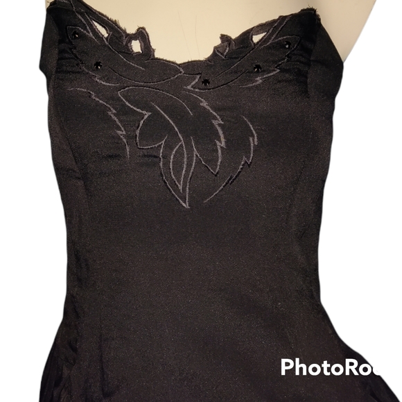 1980's Vintage Strapless Cocktail Dress - Picture 5 of 7